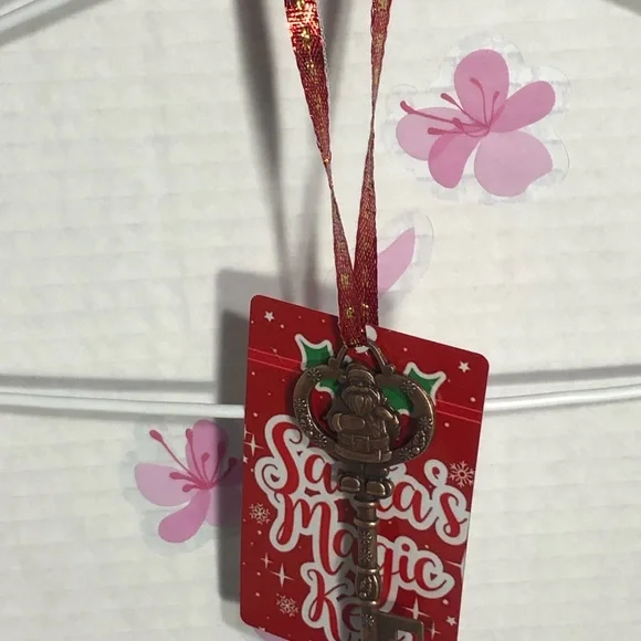 Santa's Magic Key Set with Tags - Picture 5 of 9